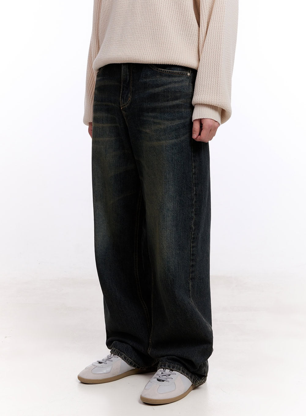 Men's Washed Relaxed-Fit Jeans IM512