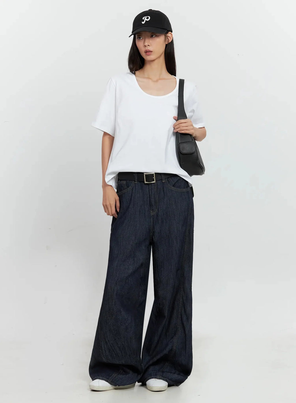 Basic U-Neck T-Shirt IL528