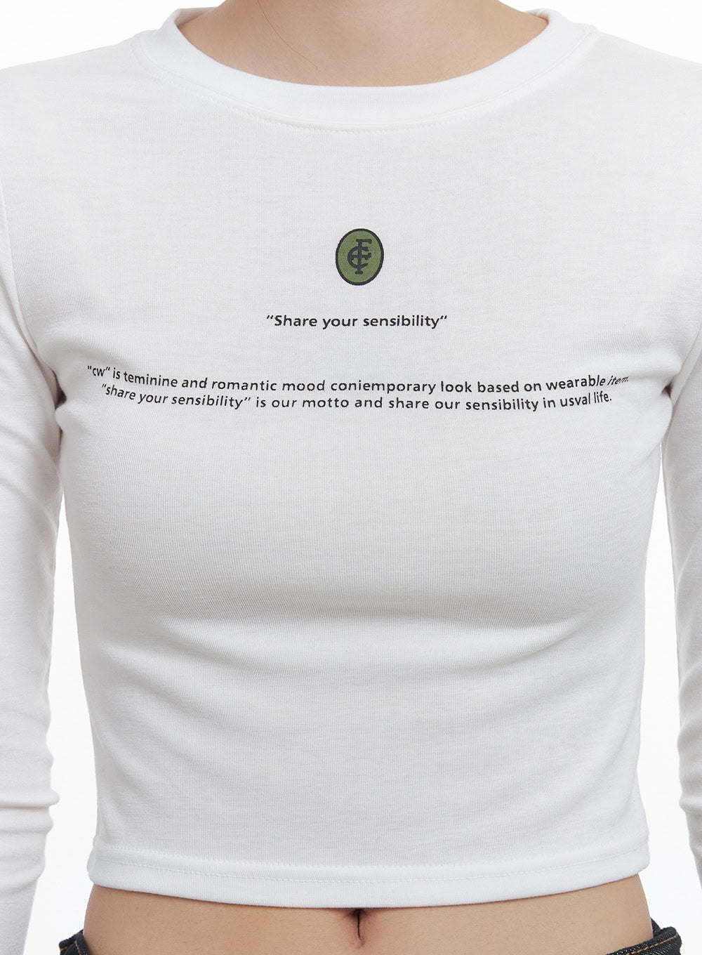 Chic Letter Print Long Sleeve Crop Top CS430