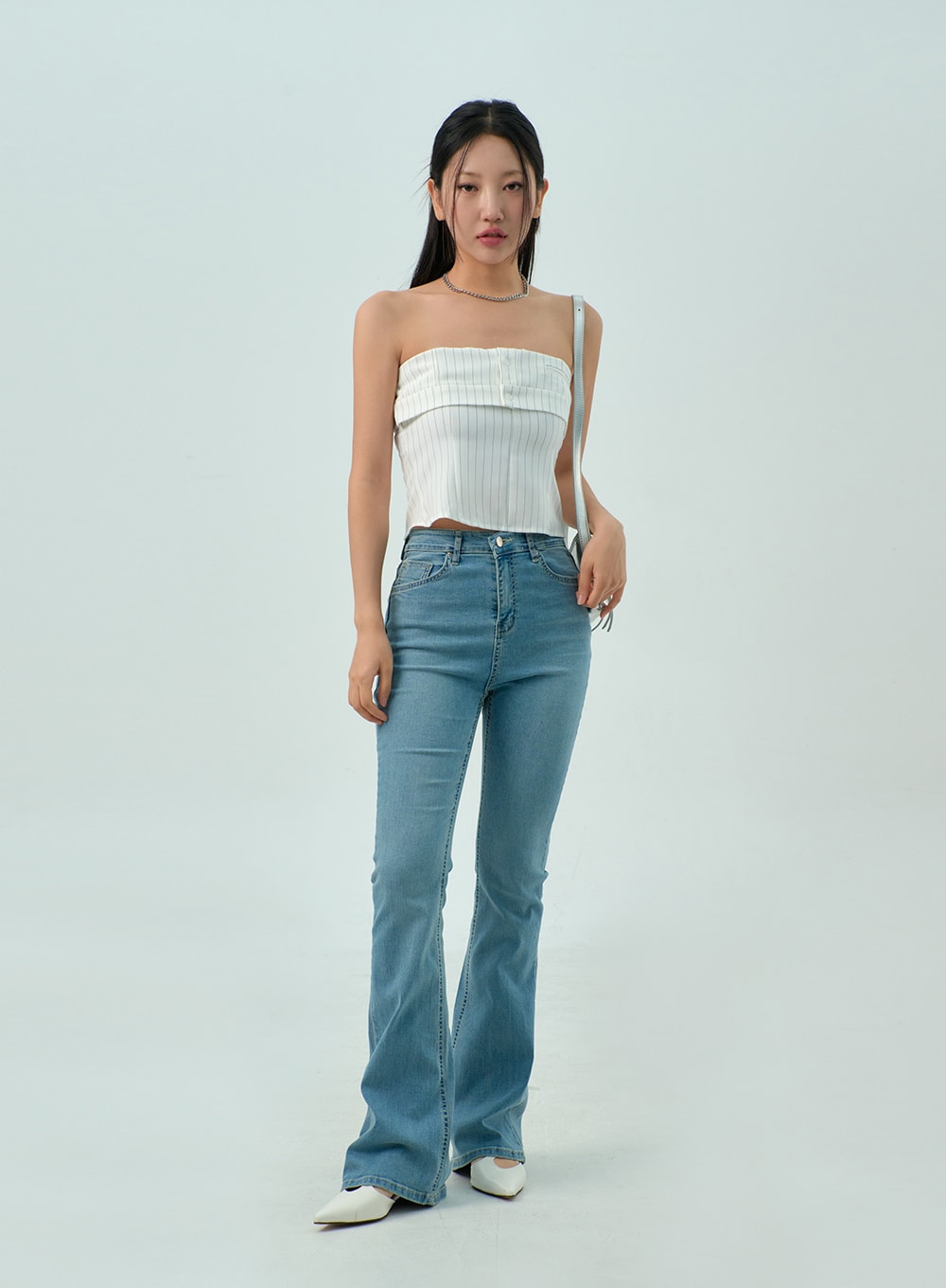 Light Wash Bootcut Jeans CY330