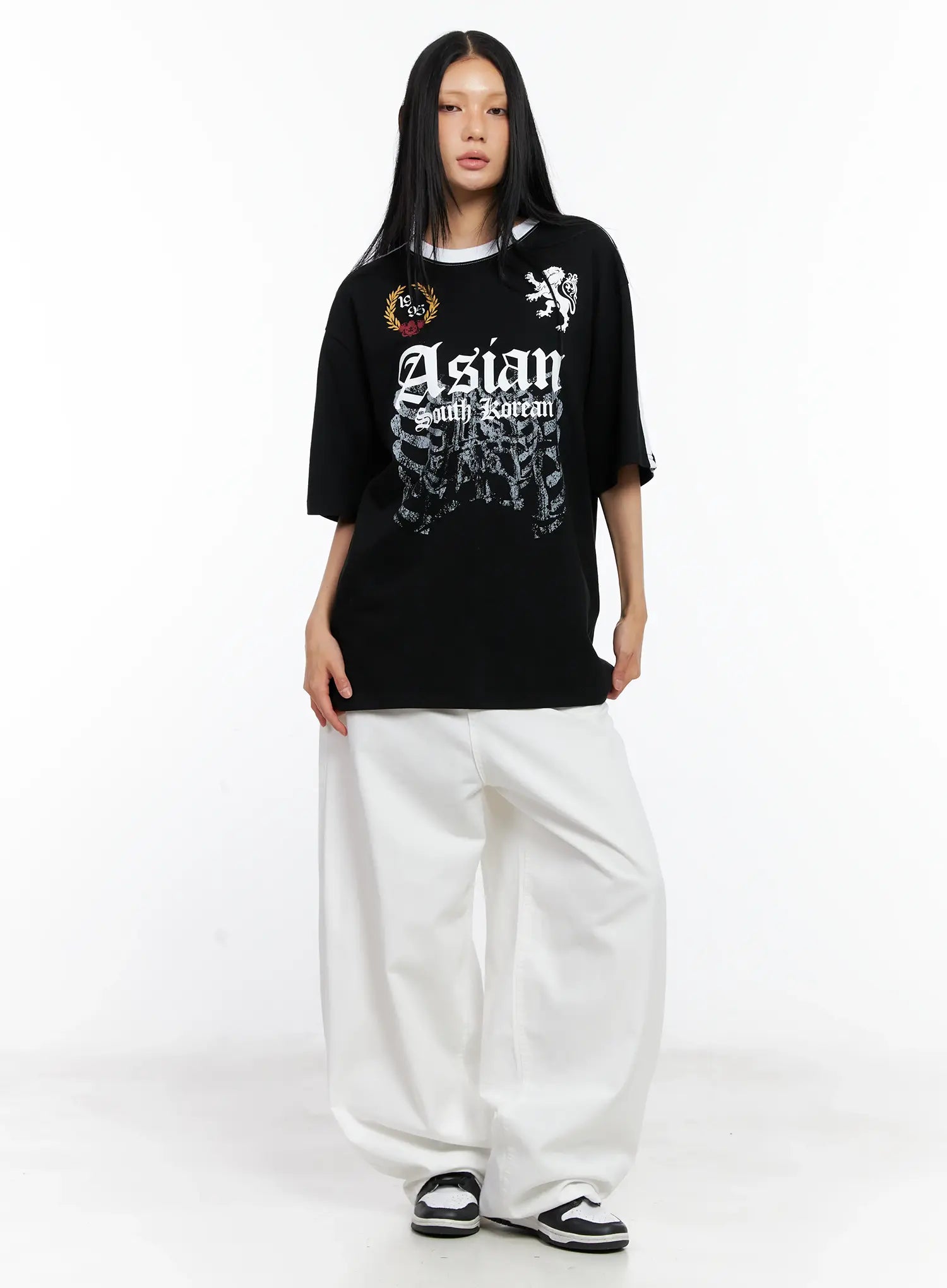 Oversized Graphic Logo Tee CL529