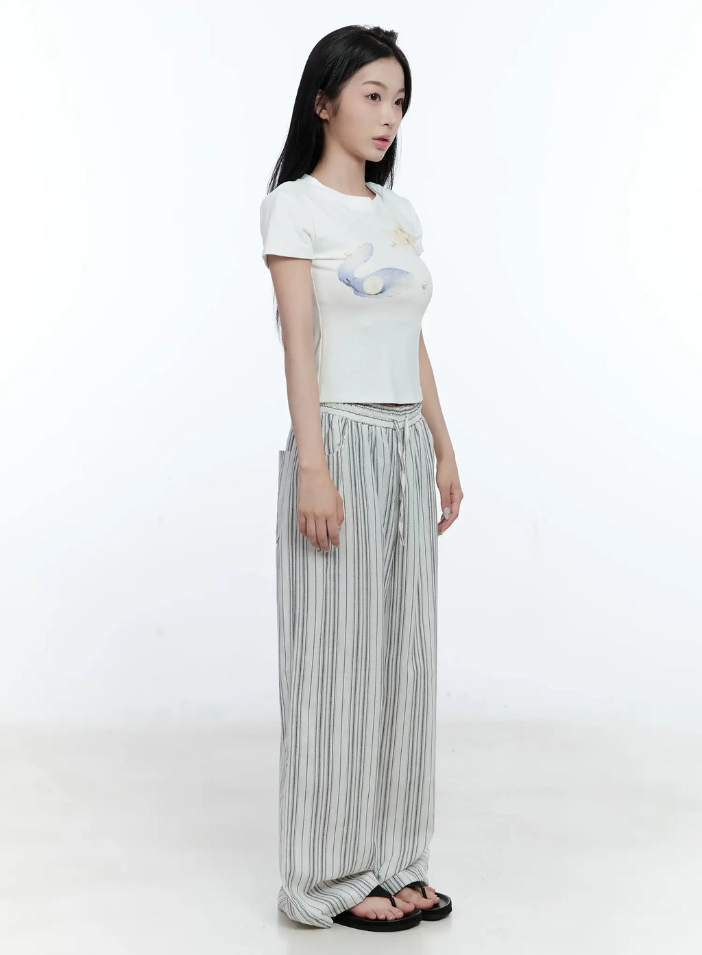 River Graphic Crop Top CL530