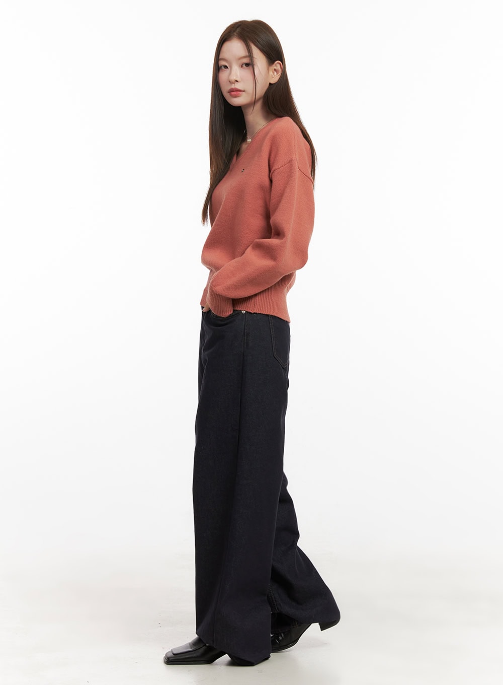 Cozy V-Neck Sweater OD417