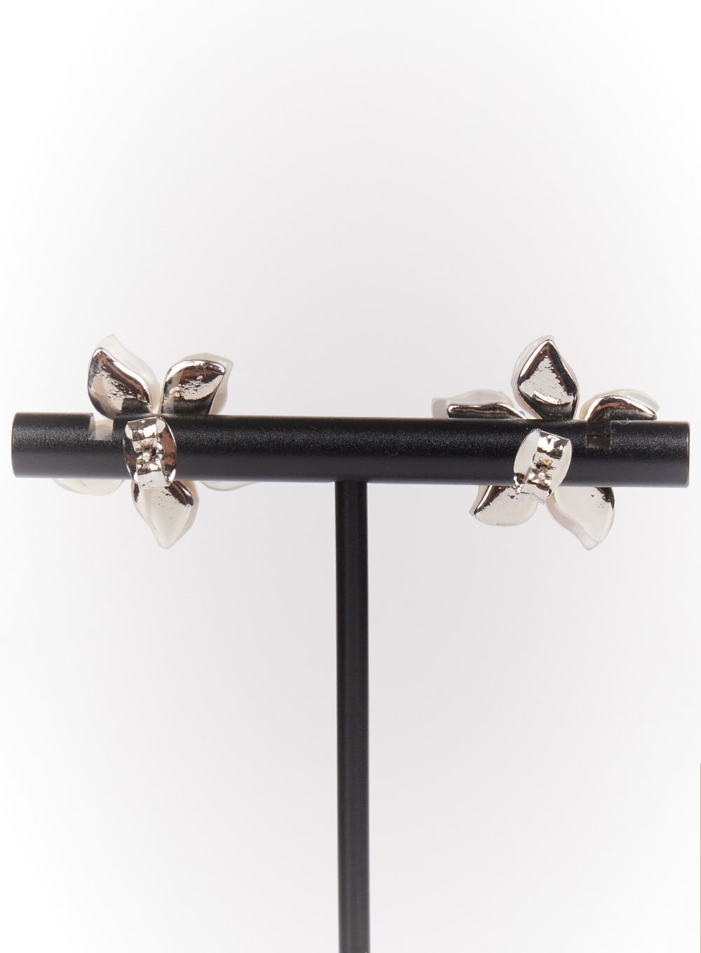 Luna Petal Earrings IM531