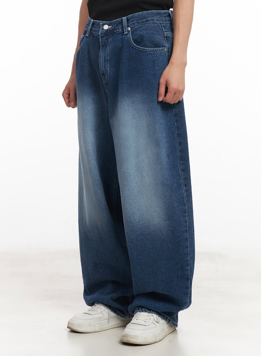 Men's Washed Balloon-Fit Jeans (Blue) IA521