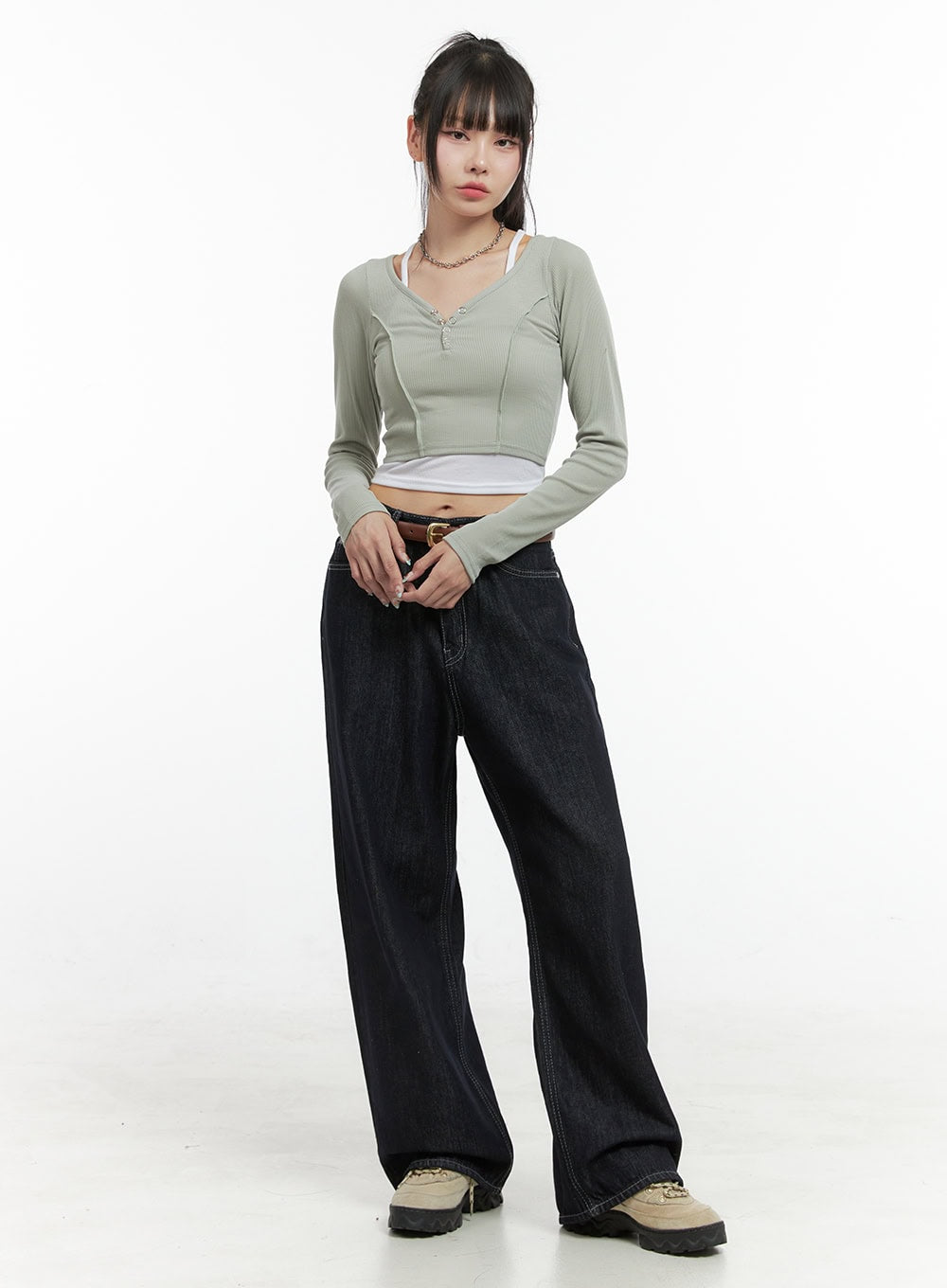 Ribbed Button V-Neck Crop Top OS410