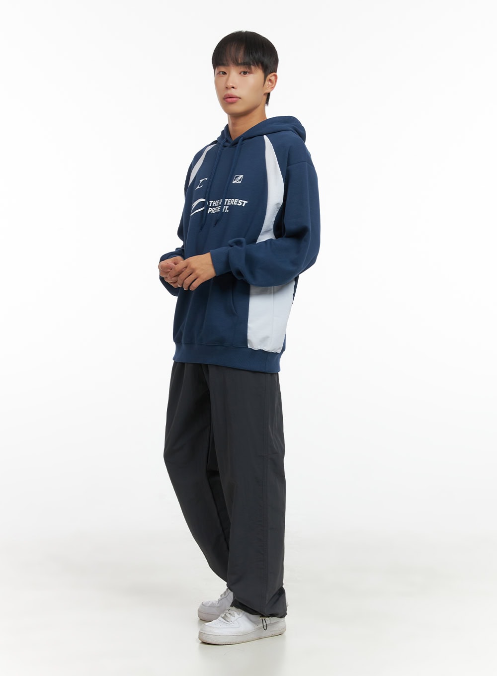 Men's Trendy Loose Fit Graphic Hoodie CO408