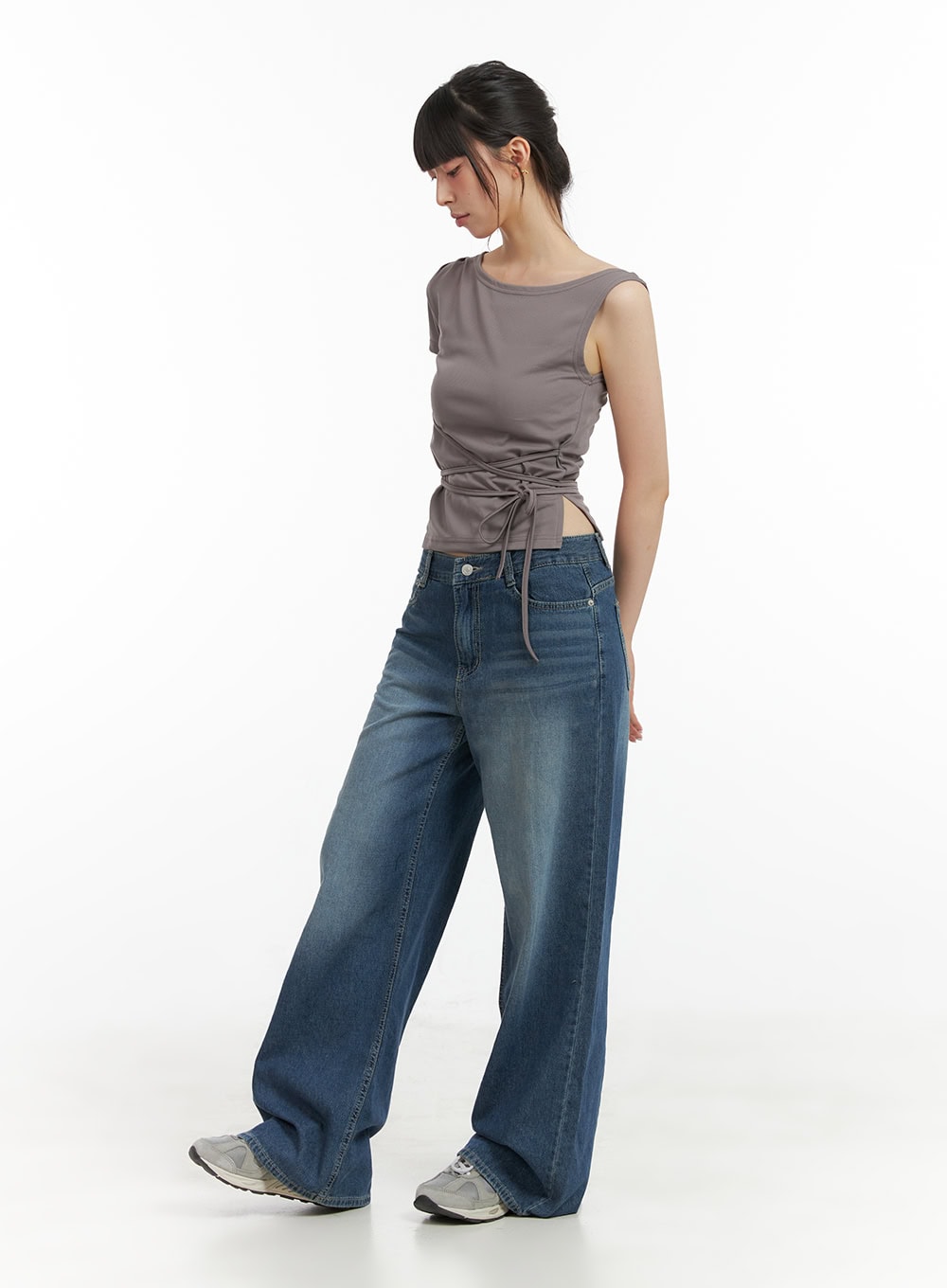 Low-Rise Washed Denim Baggy Jeans CL422