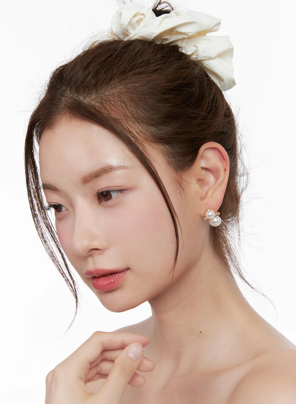 Faux Pearl Snowman Earrings CL524