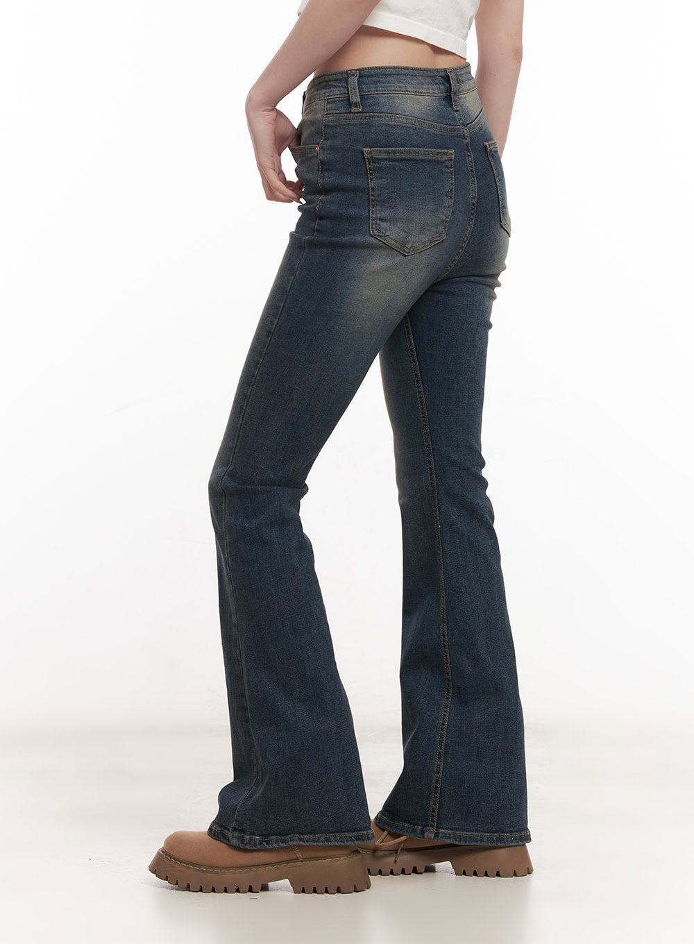 Camilla Washed Bootcut Jeans CM517