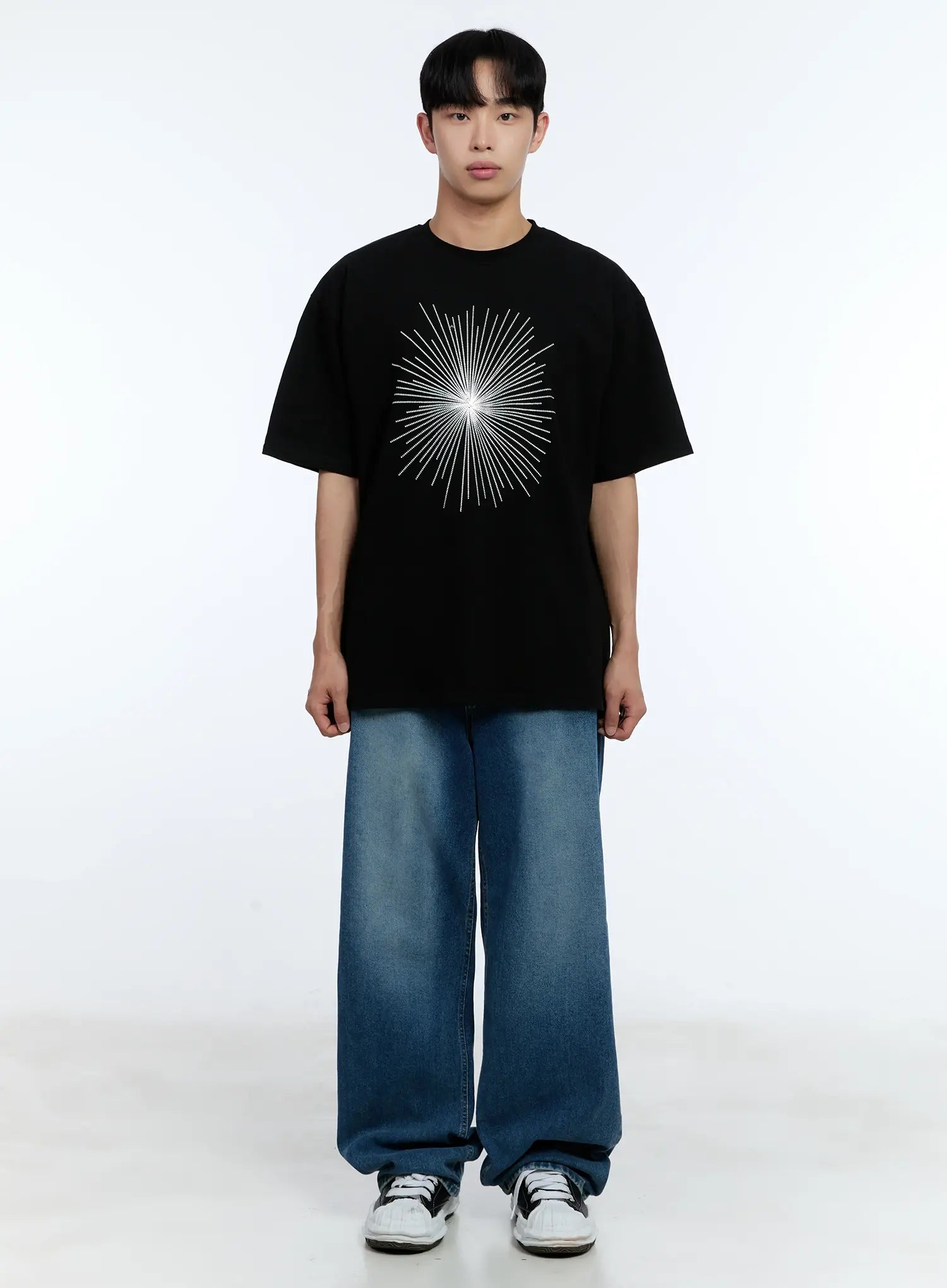 Men's Starburst Graphic Tee IL515