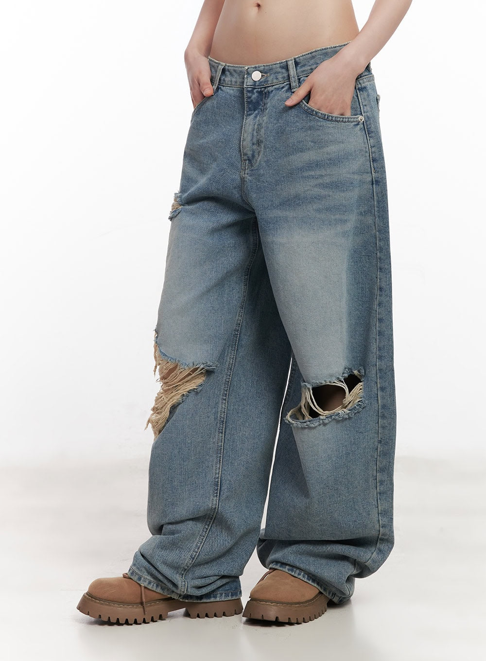 Hattie Distressed Wide-Leg Jeans CY520