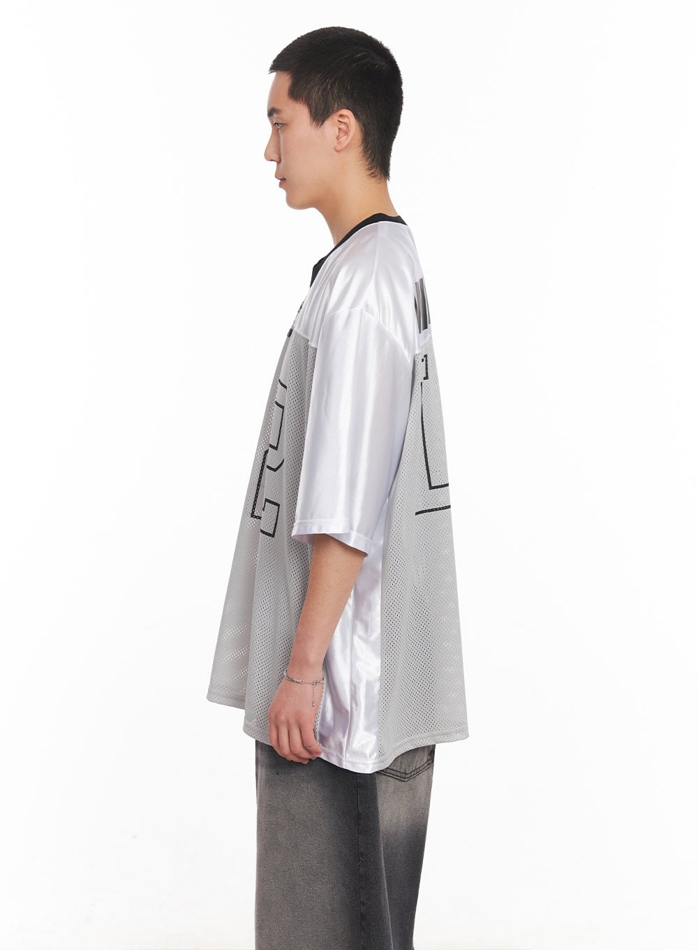 Men's Mesh V-Neck Graphic Tee IY505