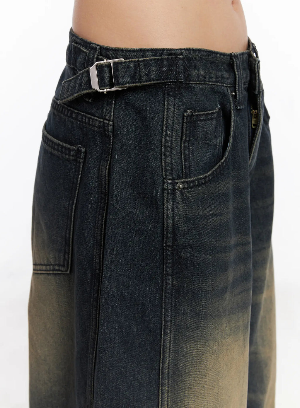 Noe Side Belt Wide Leg Jeans CO507