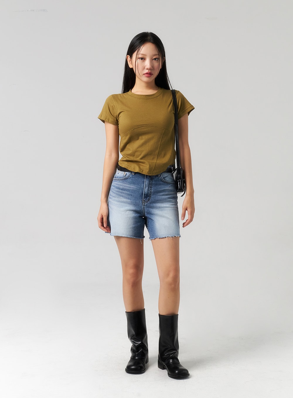 Mid-Wash Denim Shorts CU328