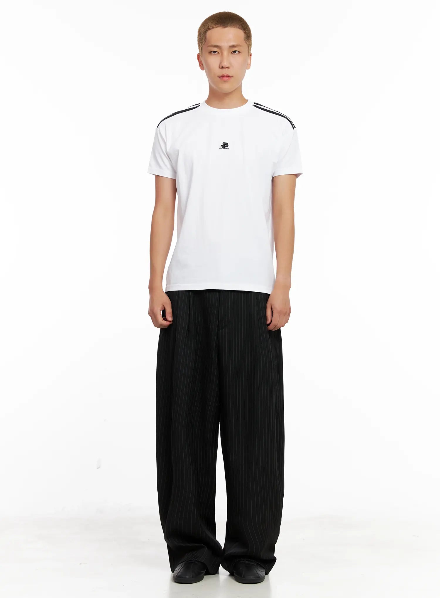 Men's Minimalist Athletic Tee IL521