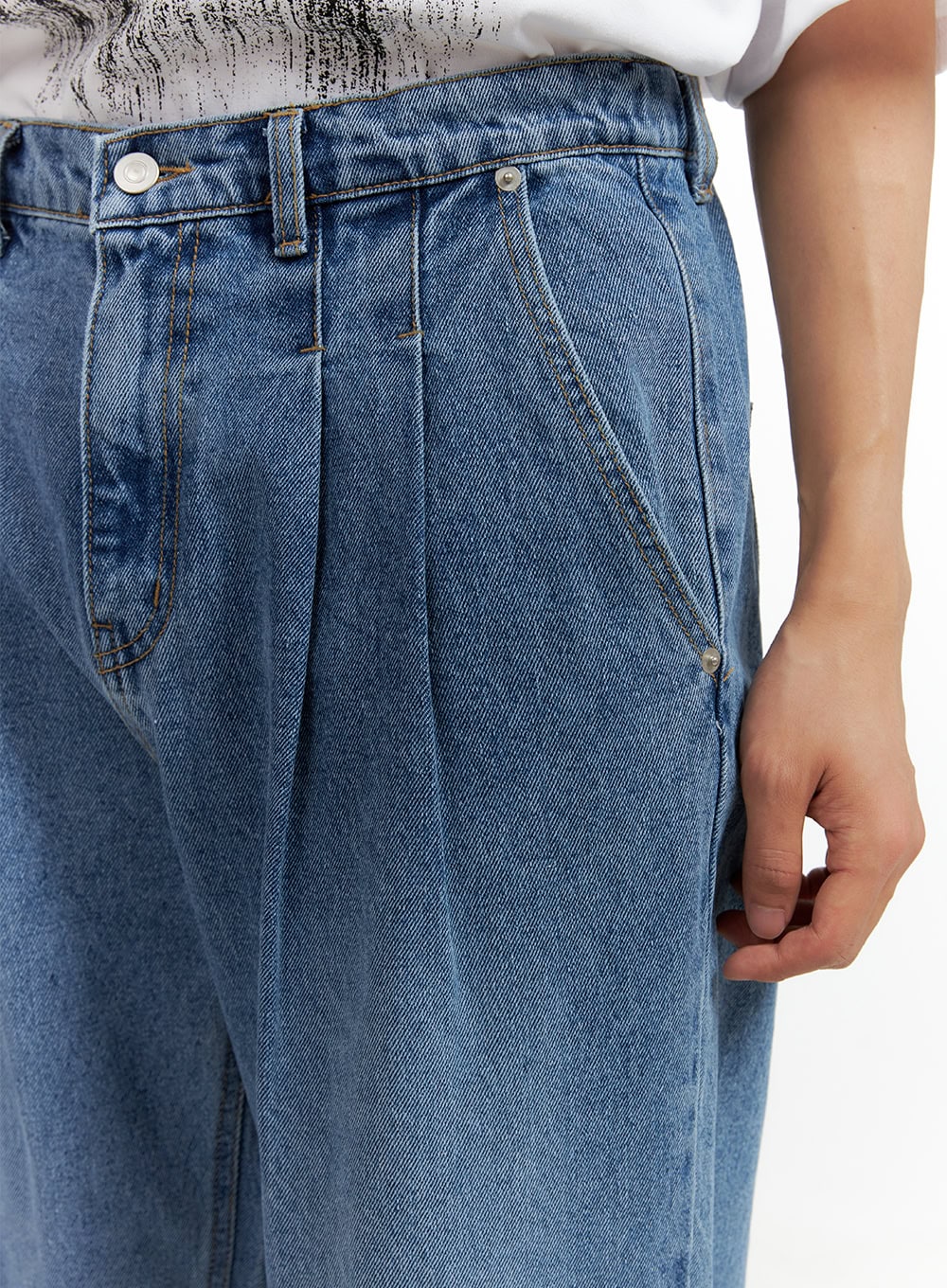 Men's Pintuck Washed Wide Fit Jeans CL429