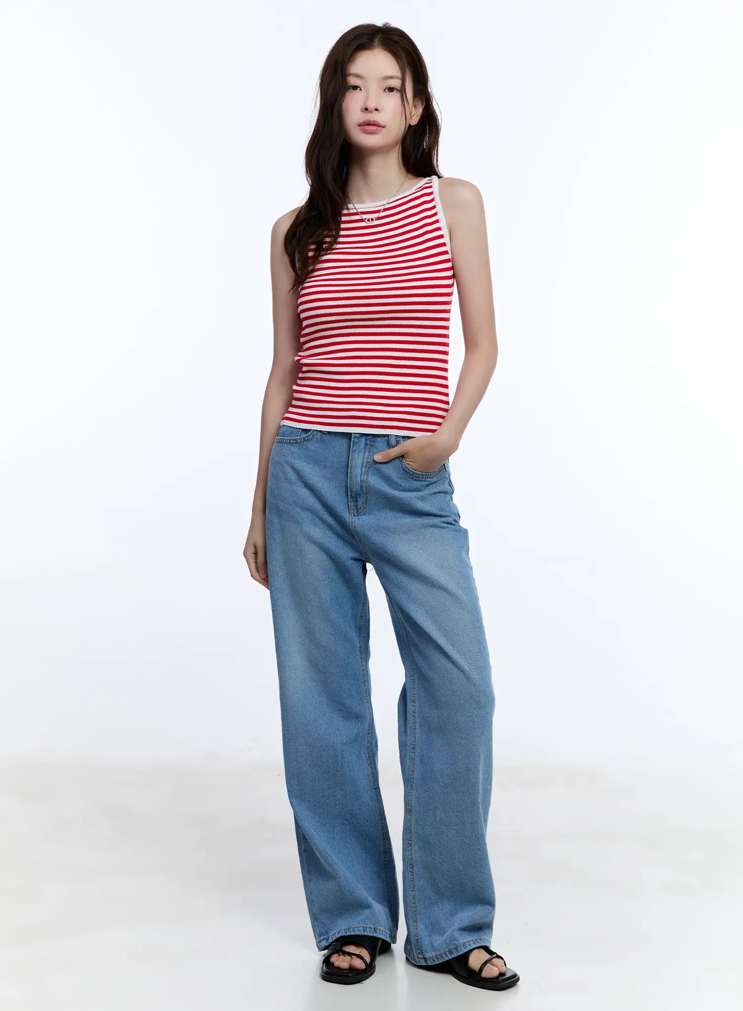 Jisoo Straight-Fit Jeans CU513
