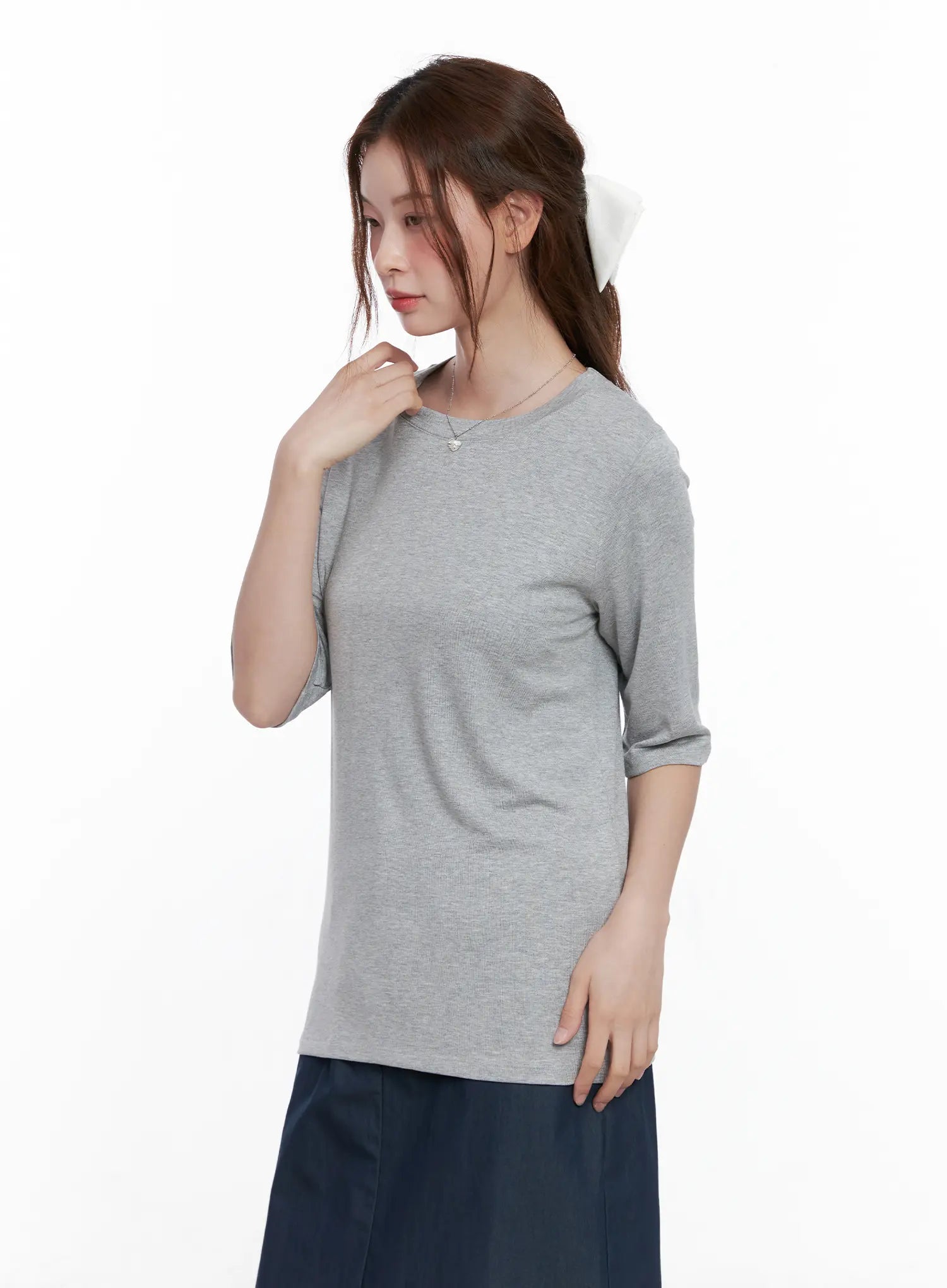 Essential Round Neck Mid-Sleeve Shirt CG521
