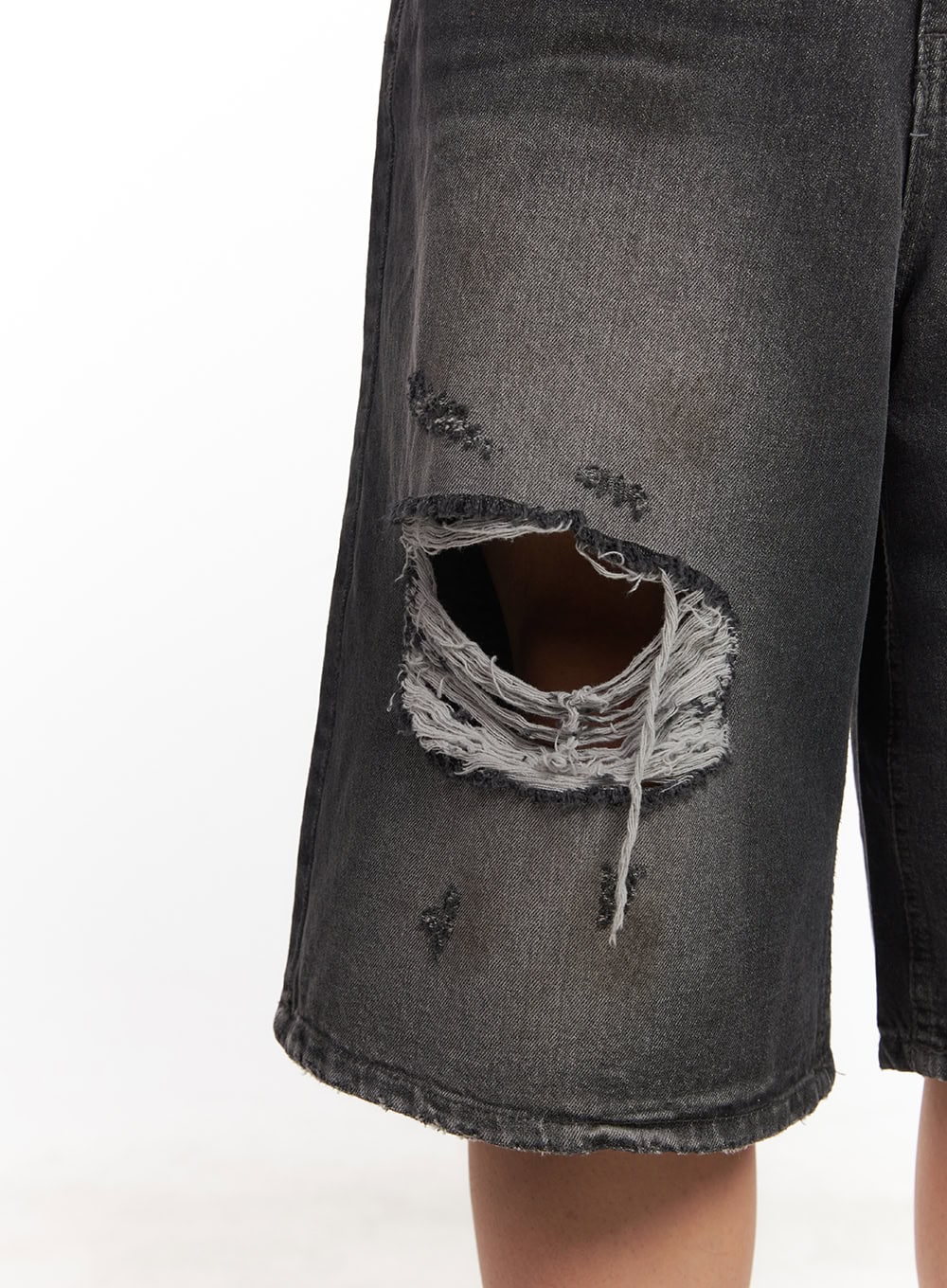 Men's Destroyed Burmuda Denim Shorts IM528