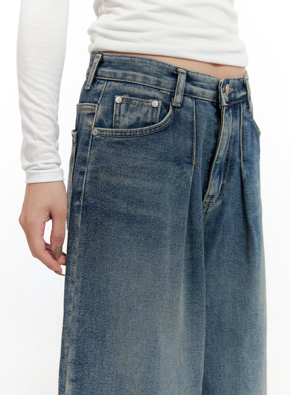 Wynne Pintuck Washed Denim Baggy Jeans CN408