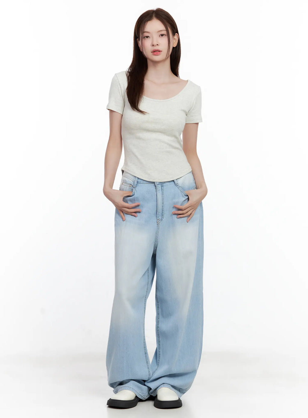 Everyday Basic Round-Neck Top CL502