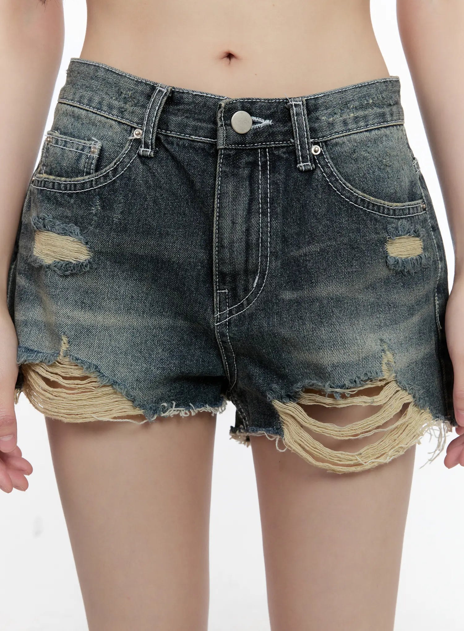 Distressed Vintage-Wash Denim Shorts CL507