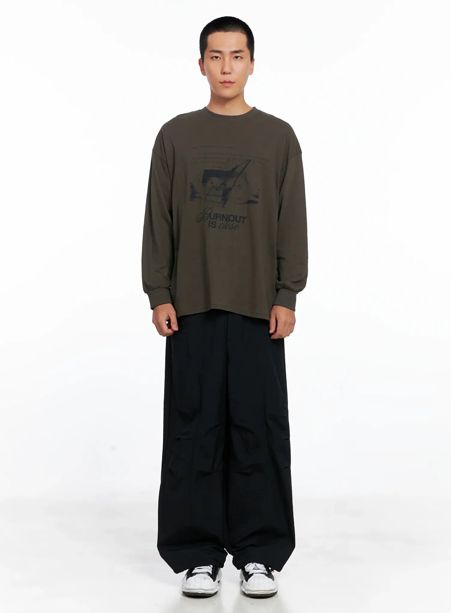 Men's Graphic Long Sleeve Tee IS509