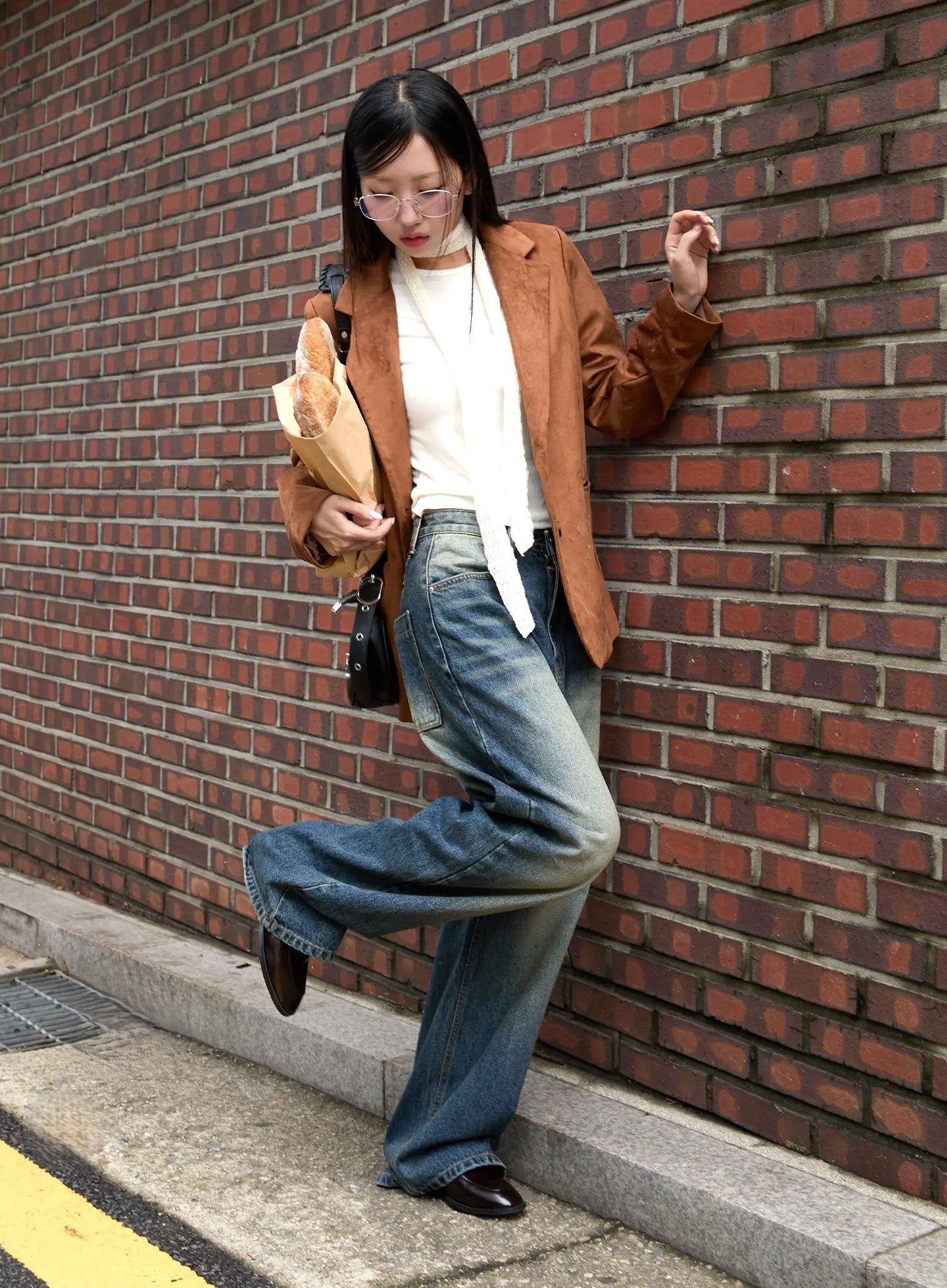 Loose-Fit Suede Blazer CS518