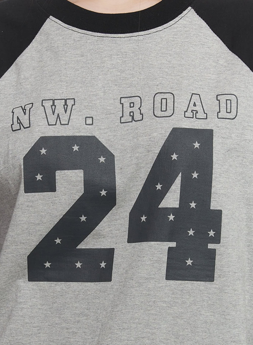 24 Graphic Long-Sleeve T-Shirt IM528