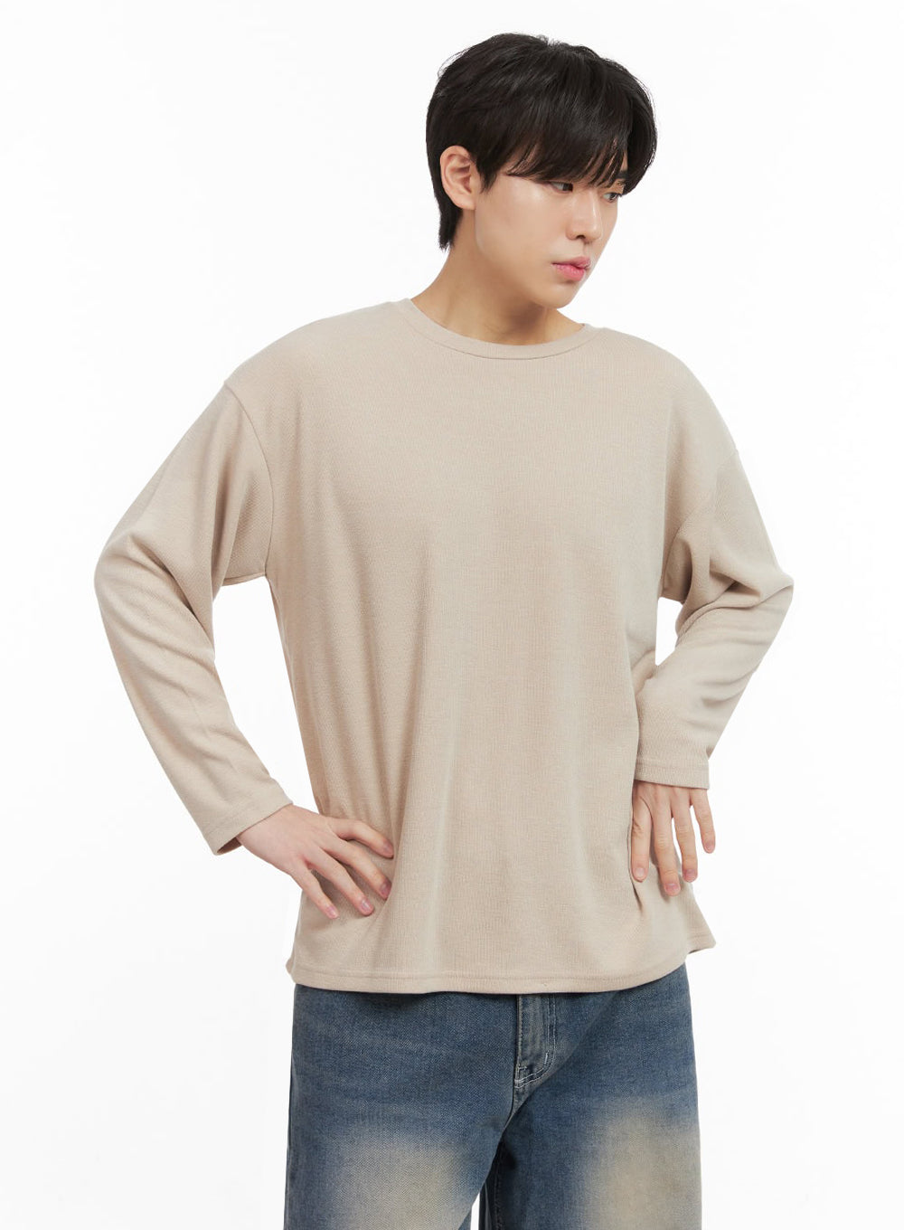 Men's Essential Round Neck Long Sleeve Tee IJ517