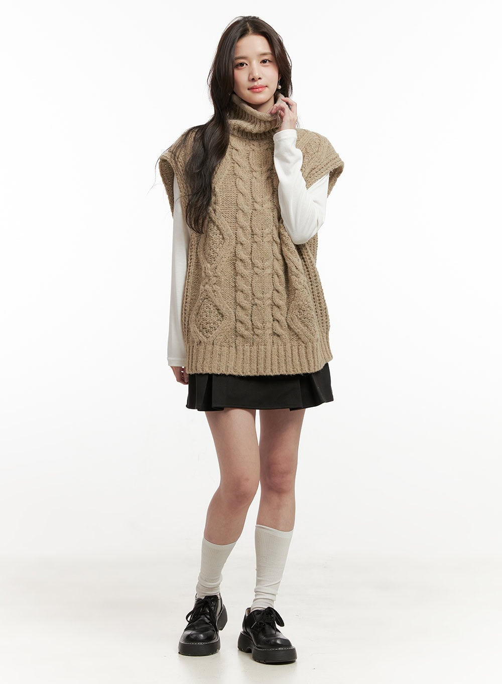 Cable Knit Oversize Turtle Neck Vest ON429