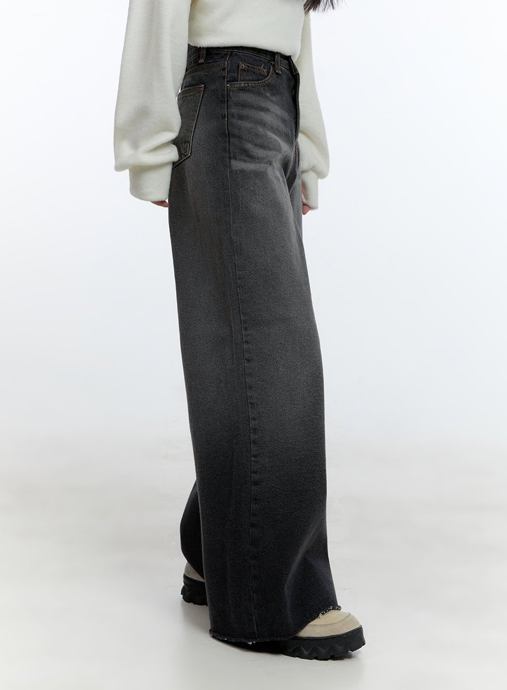 Caity Washed Wide-Leg Jeans CD423