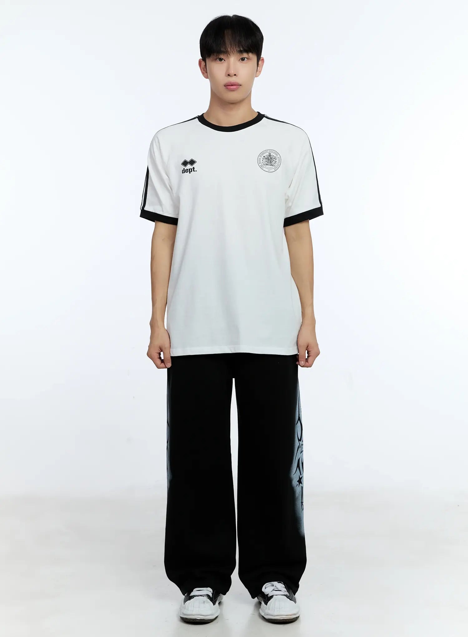 Men's Minimalist Graphic Cotton Tee IG515