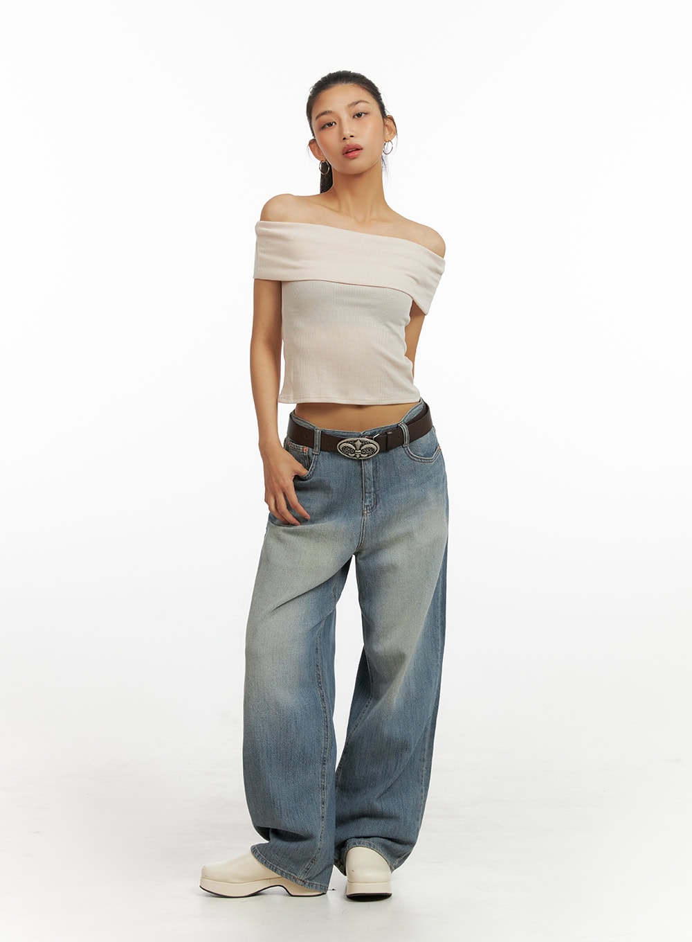 Solid Off Shoulder Crop Top IU412