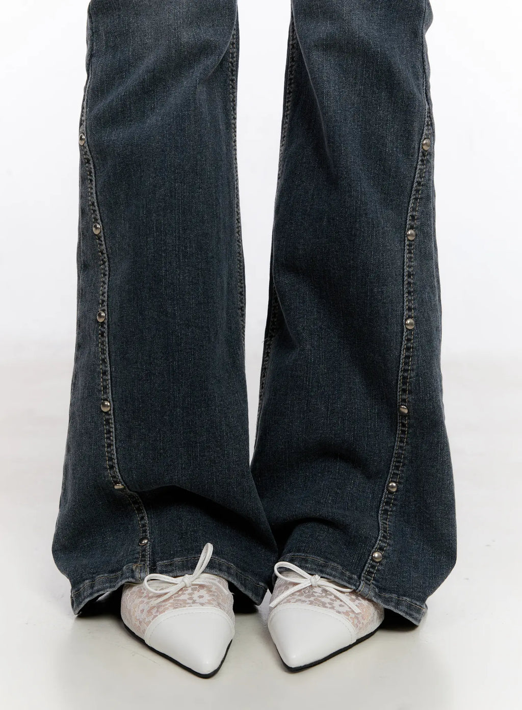 Amiyah Studded Flare Jeans CS530