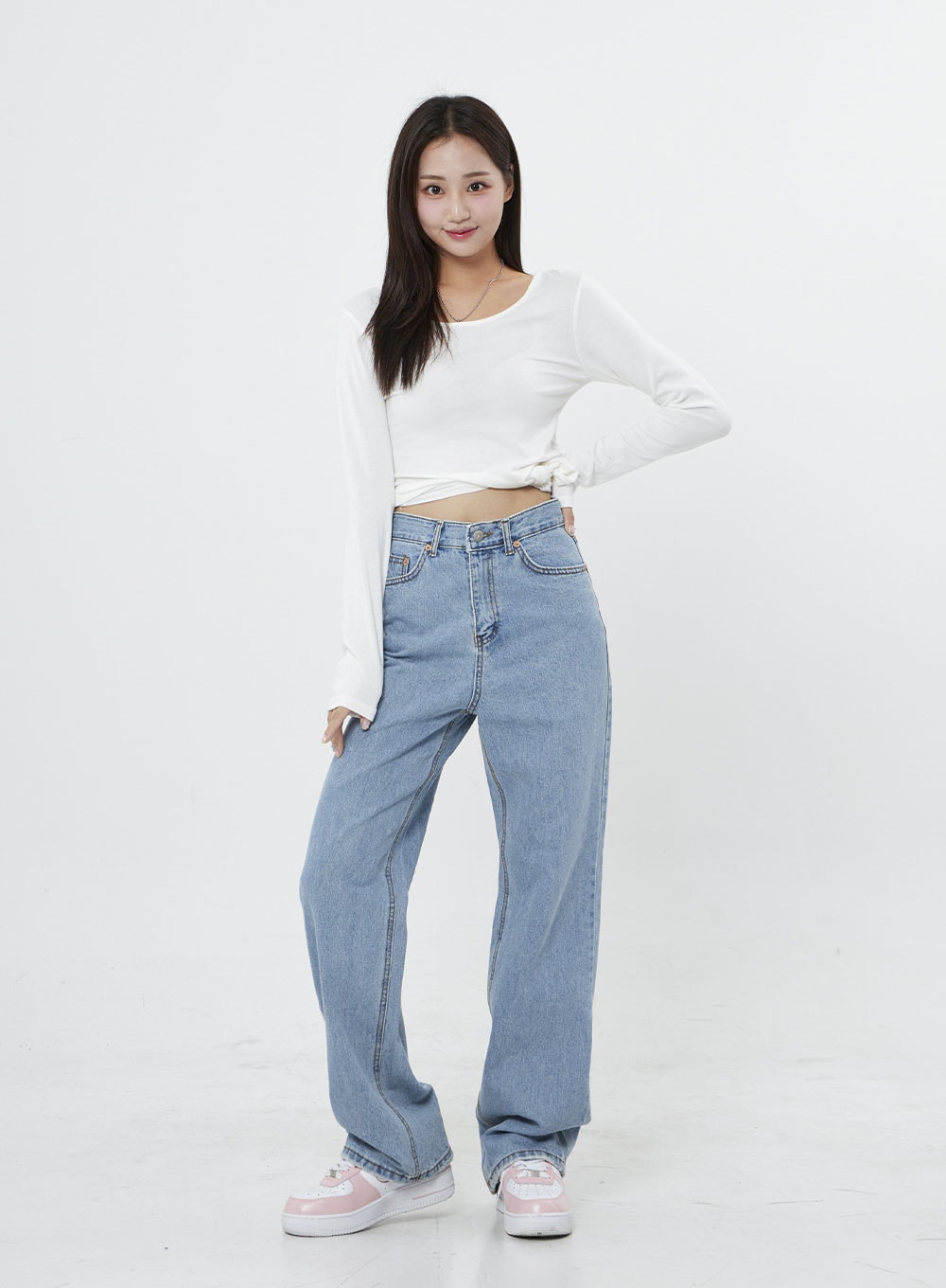 Basic Round Neck Long Sleeve T-Shirt BO07