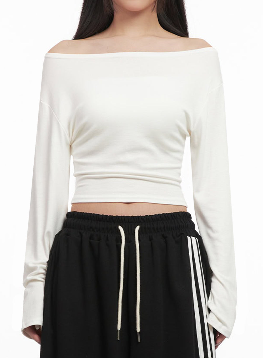 Essential Off-Shoulder Long-Sleeve Crop Top IM524
