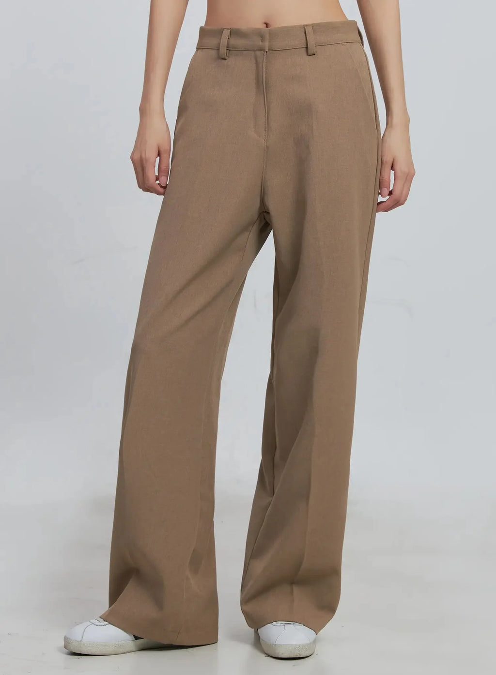 Classic Wide-Fit Slacks (Beige) IU512