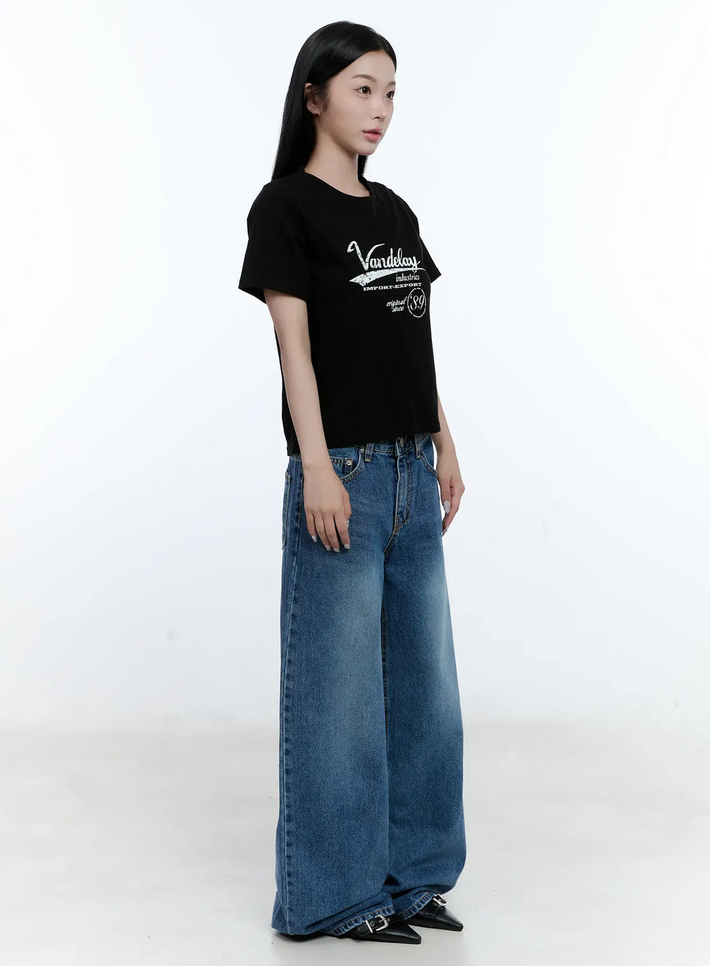 Dahye Washed Relaxed-Fit Denim Jeans CL530