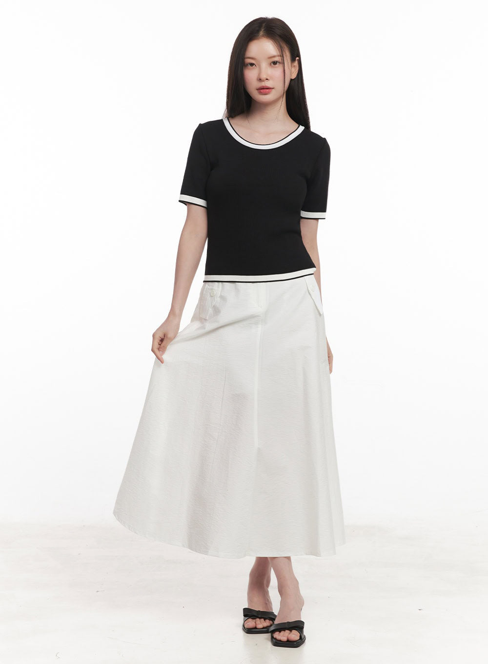 Classy Contrast Top IY513