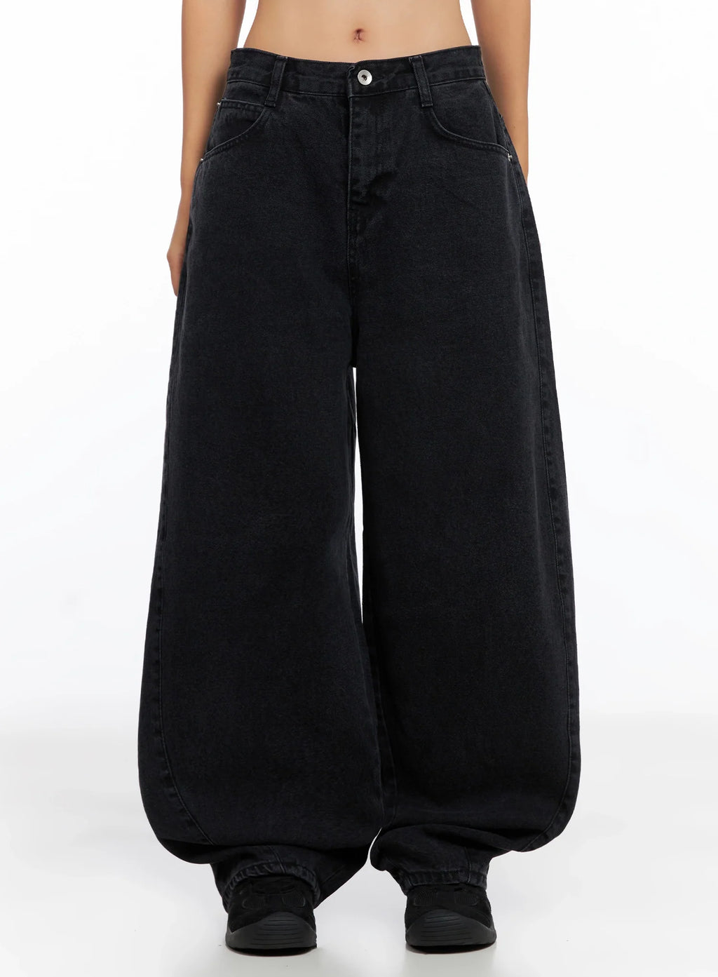 Sunwoo Embroidered Wide Leg Jeans IG528