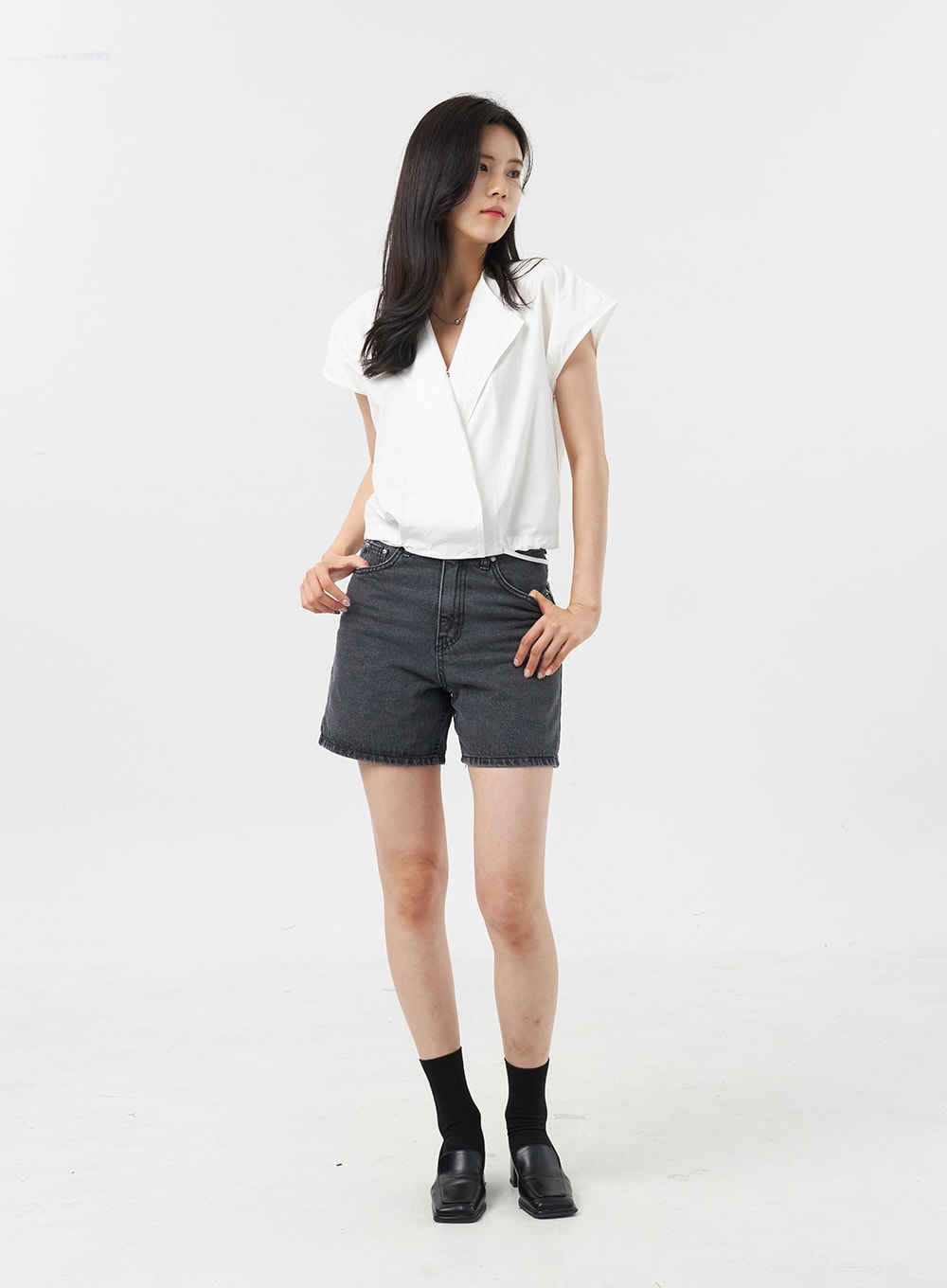 Wide Denim Shorts OU309