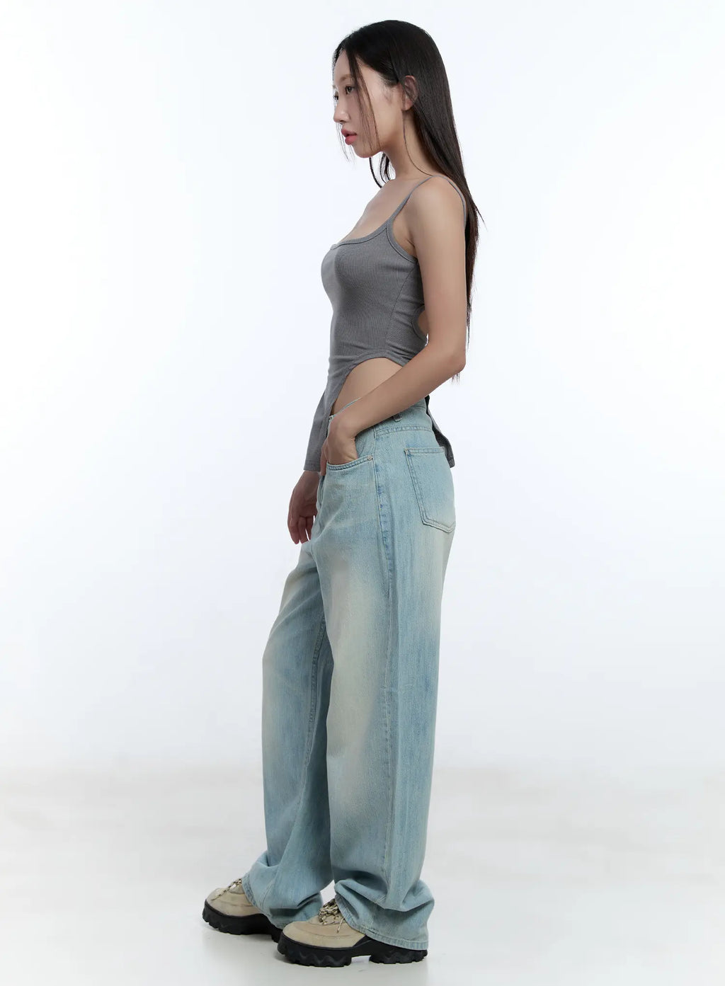Yuri Washed Wide-Leg Jeans CU526