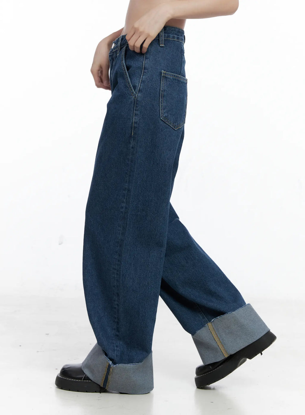 Ila Rolled-Up Wide-Leg Jeans CO506