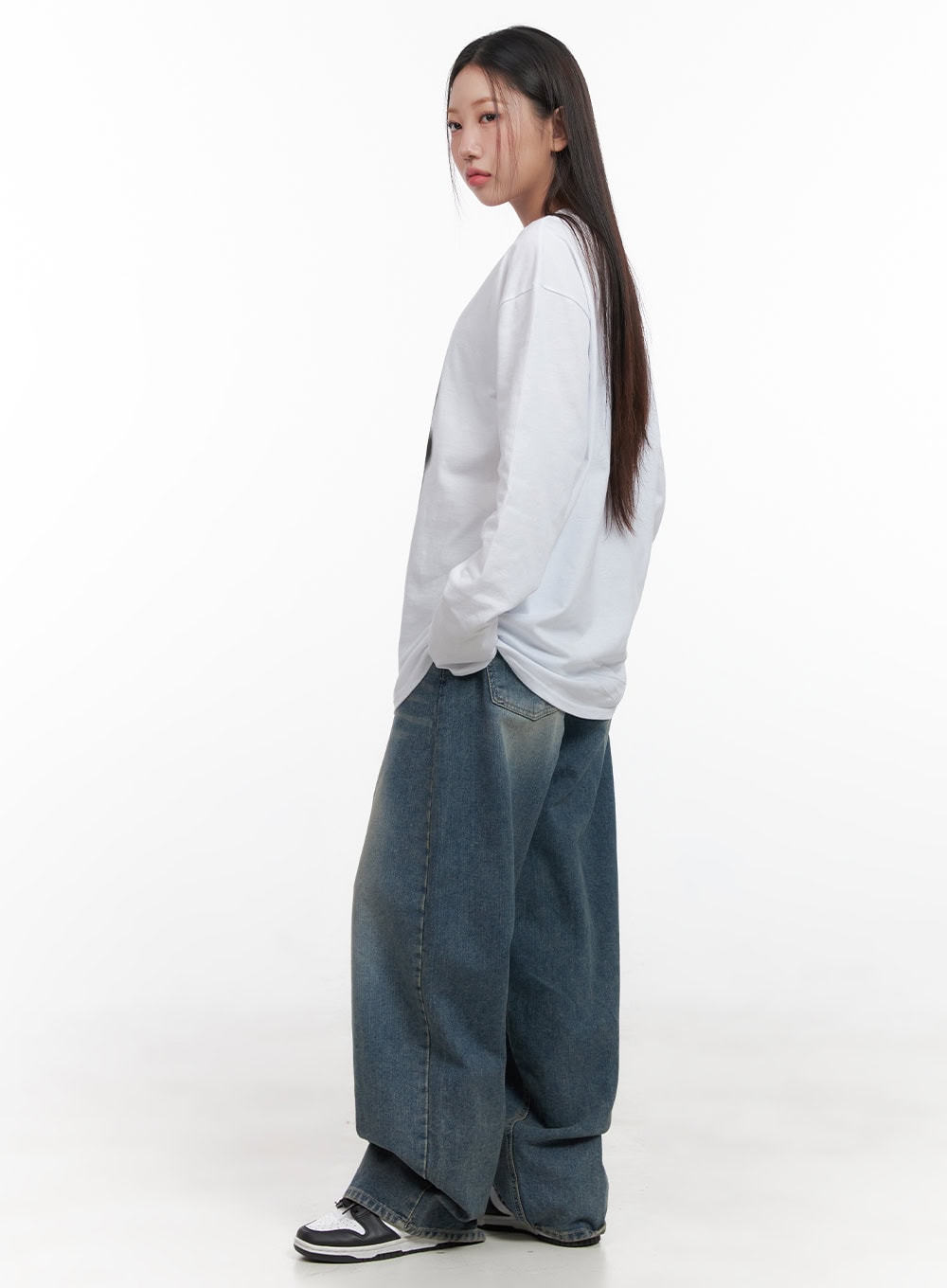 Oversized Graphic Print Long Sleeve Tee CD411