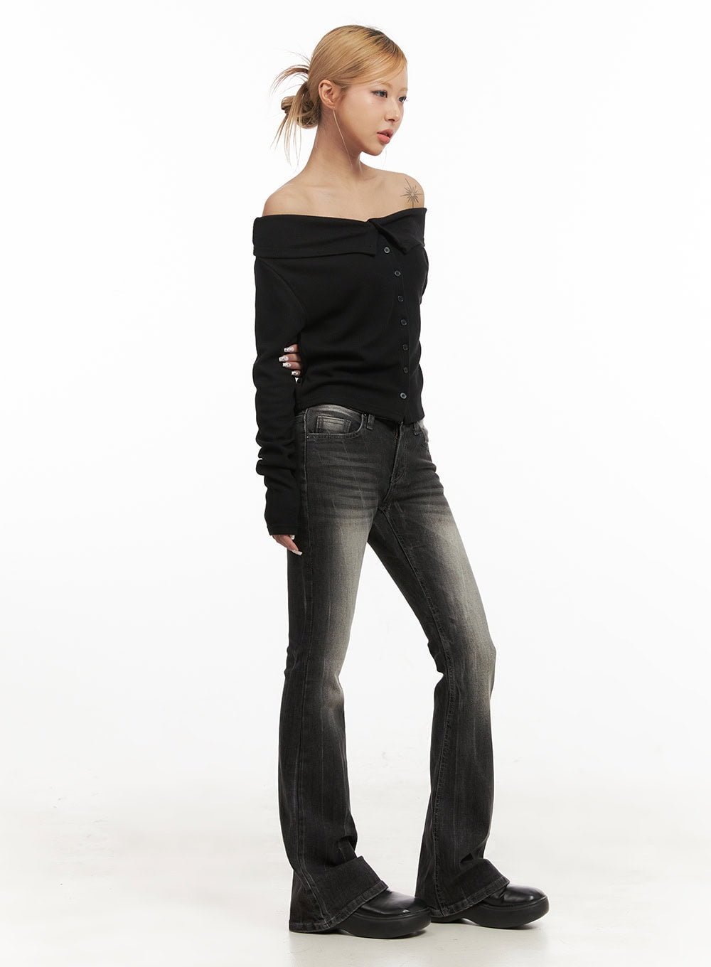 Georgina Low-Rise Flared Jeans CJ507