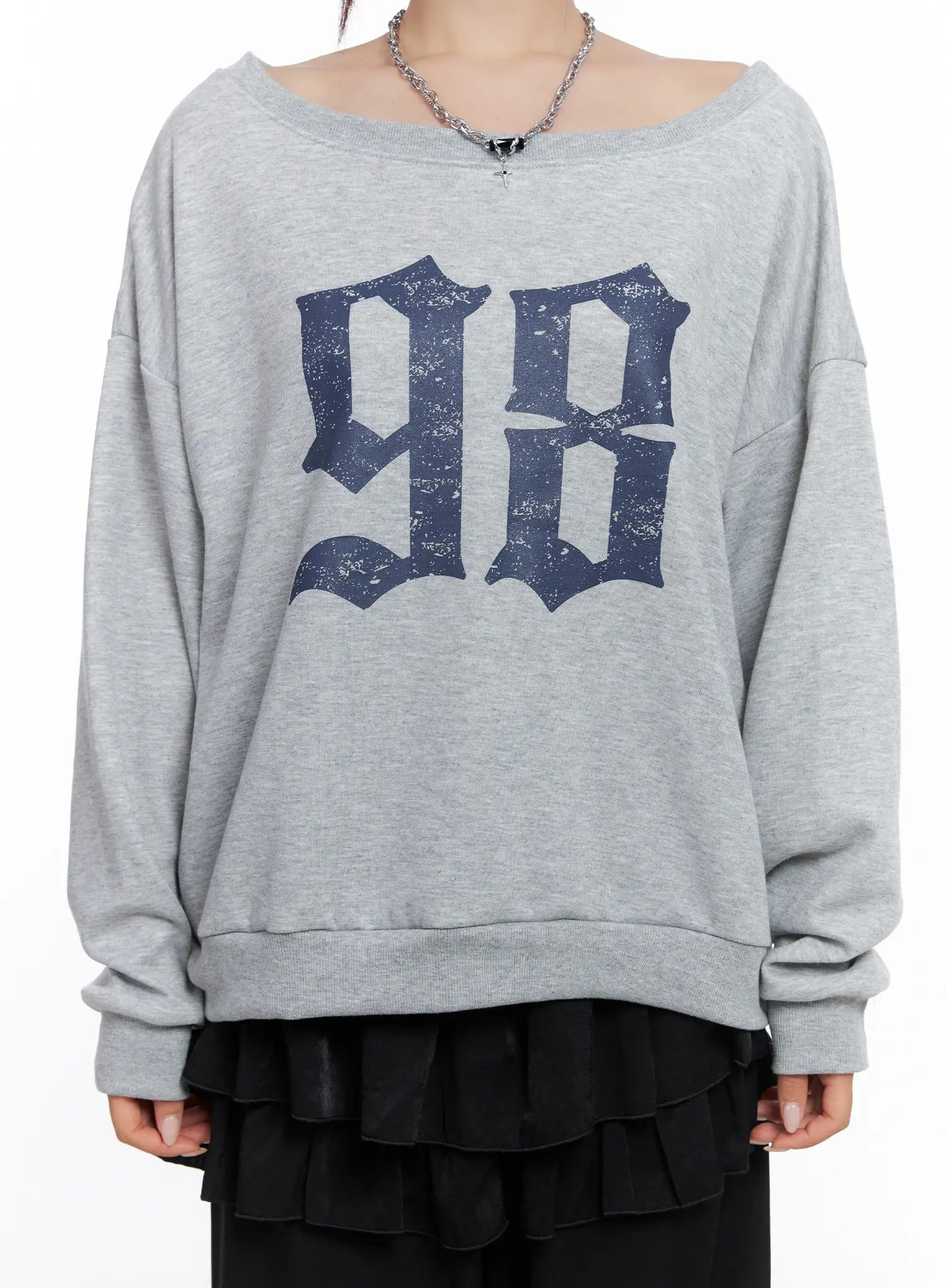 98 Graphic Off-Shoulder Sweatshirt CS502