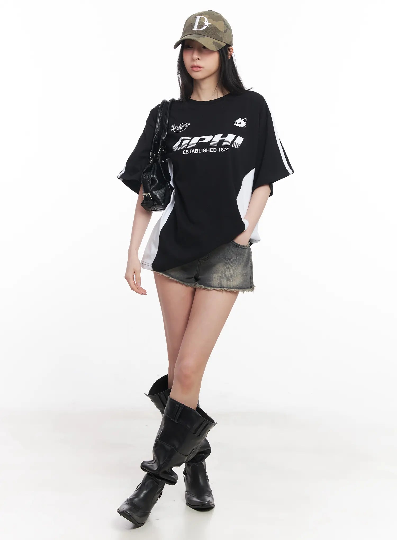 Oversized Striped Graphic Tee CU511