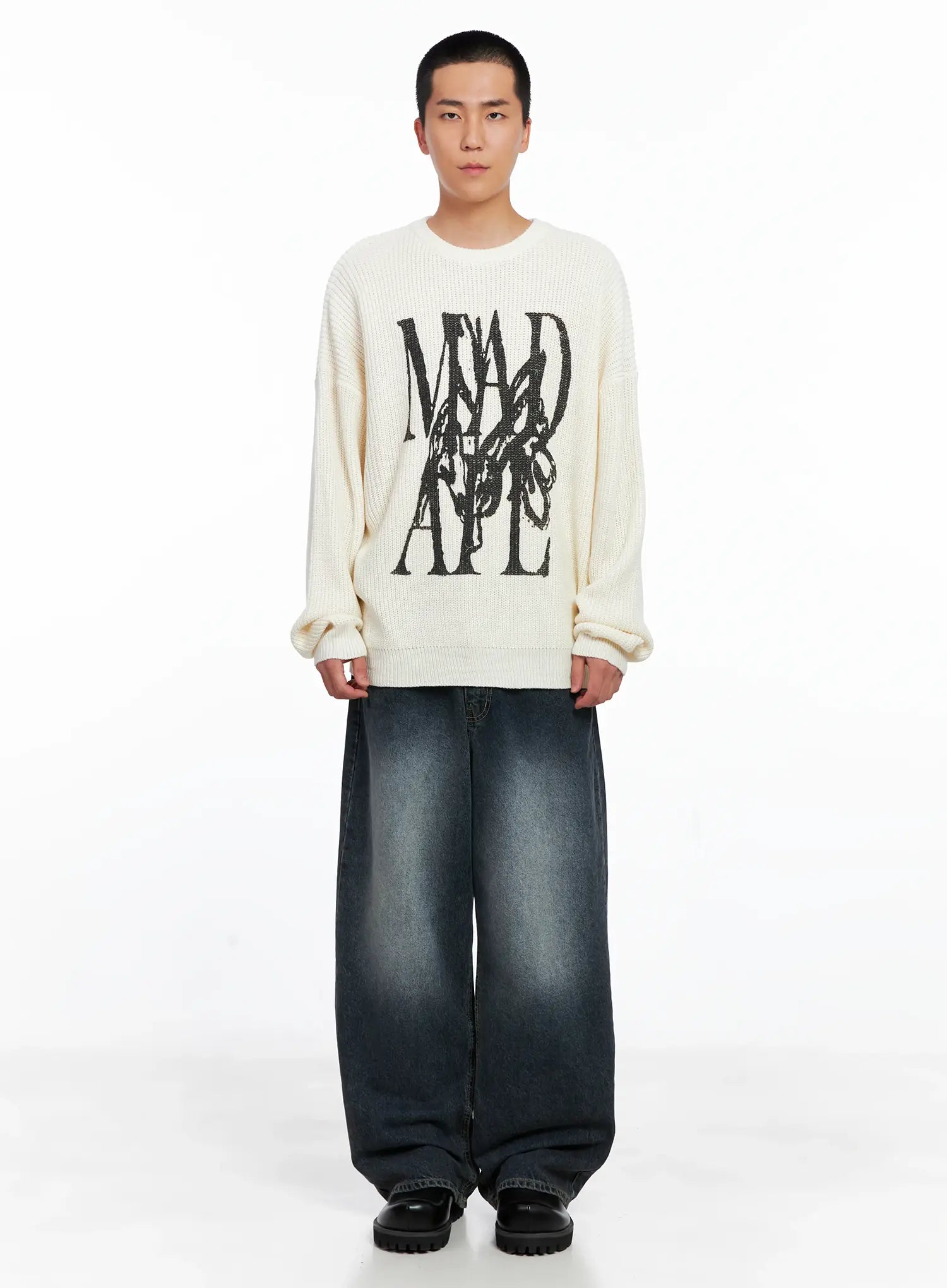 Men's Graphic Knit Sweater IS509